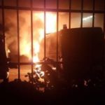 Билефельд, Германия: 6 полицейских фургонов сожгли дотла