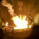 Война в Экзархии: анархисты сожгли офис ПАСОК и дом Флабурариса