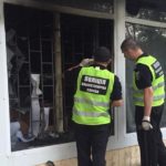 В Киеве подожгли отделение “Ощадбанка”