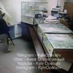 В Киеве ограбили ювелирный магазин и застрелили охранника