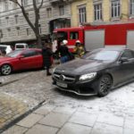 В центре Одессы подожгли Mersedes S500