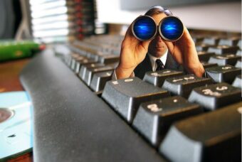 Призрак: руководство по исчезновению в цифровом мире